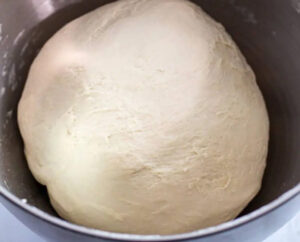 kneading bread machine